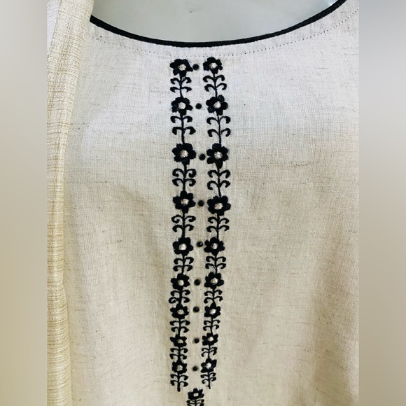 Beautiful dress for Khadi lover, size L,with enough margin inside on both sides - Picture 4 of 10